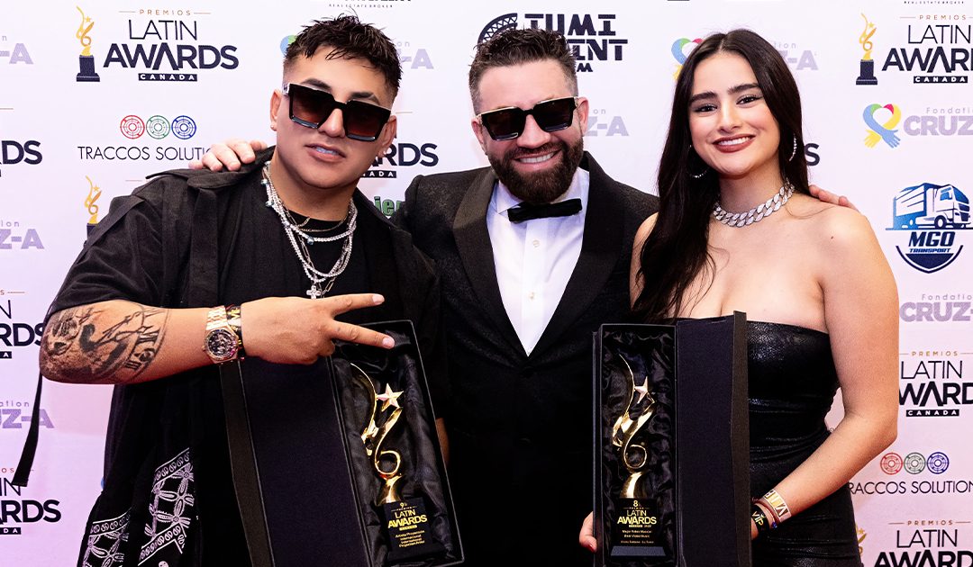 Pierre La Voz recibe premio en los Latin Awards Canadá   Pierre La Voz es premiado en los Latin Awards Canadá   Pierre La Voz Triunfa en los Latin Awards Canadá   Premian a Pierre La Voz en los Latin Awards Canadá   Pierre La Voz se lleva un galardón en los Latin Awards Canadá