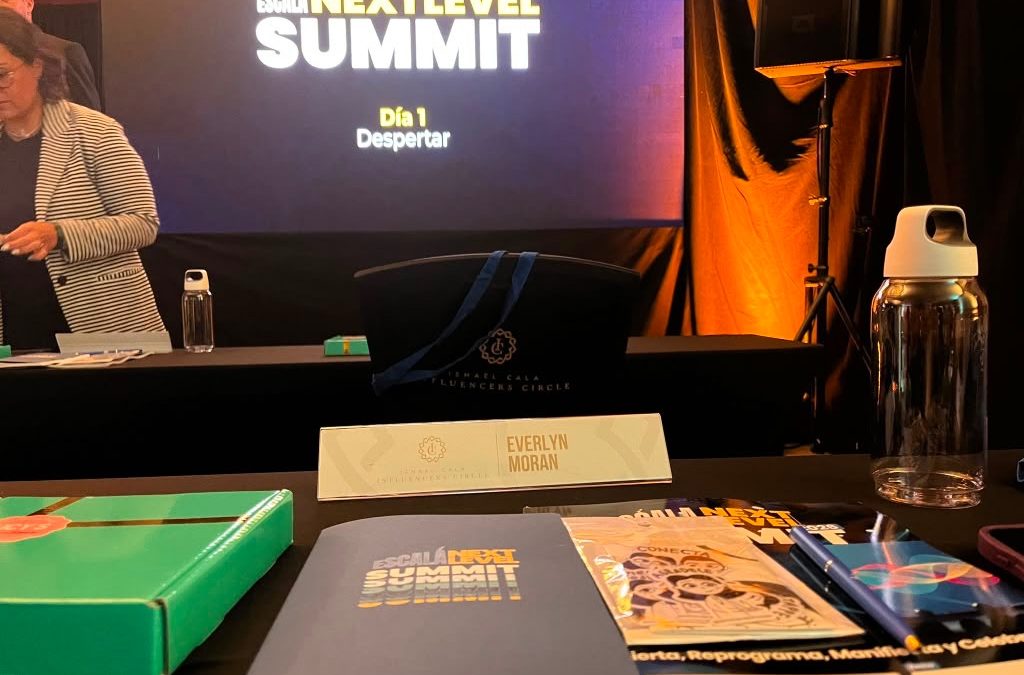 Everlyn Morán fortalece su liderazgo internacional tras participar como panelista en el Scala Next Level Summit de Ismael Cala