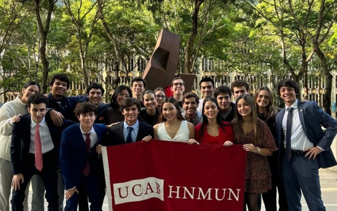 SIETE RECONOCIMIENTOS OBTUVO DELEGACIÓN DE LA UCAB EN MODELO DE  NACIONES UNIDAS 2026 DE HARVARD