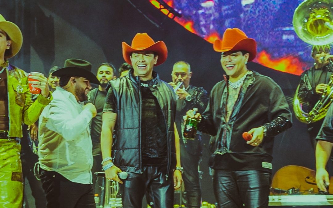 Diego Monroy hace historia en El Campín al cantar junto a Eduin Caz de Grupo Firme ante más de 60.000 personas