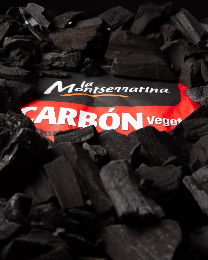 FOTO-El arte del fuego Tips para encender el carbón ecológico de La Montserratina