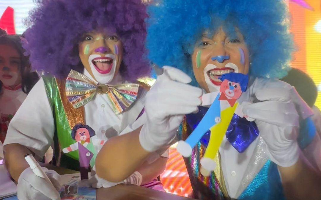Éxito total en la firma de autógrafos de Alma el Musical y las Payasitas Nifu Nifa