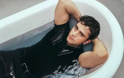 Nico Ruiz presenta “Error Intencional”: una confesión musical que transforma la vulnerabilidad en arte