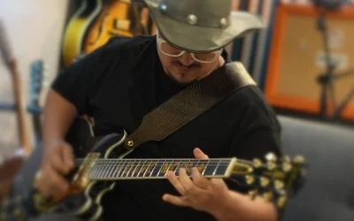 David Mora presenta  ‘Ese Rock and Roll’  Una canción de caos, irreverencia e identidad