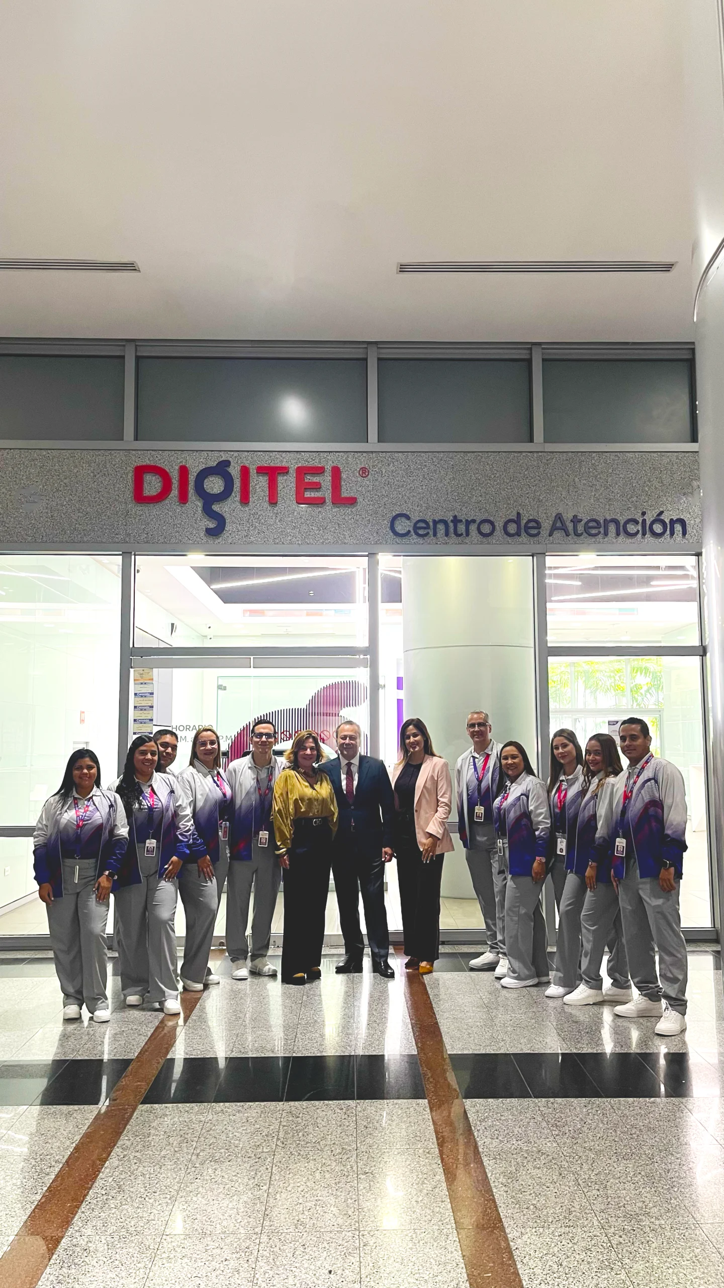 DIGITEL- VERTICAL -Uniformes sostenibles