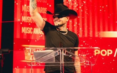 KAPO RECIBE RECONOCIMIENTO COMO “POP/LATIN RHYTHM SONGWRITER OF THE YEAR” EN LOS SESAC AWARDS