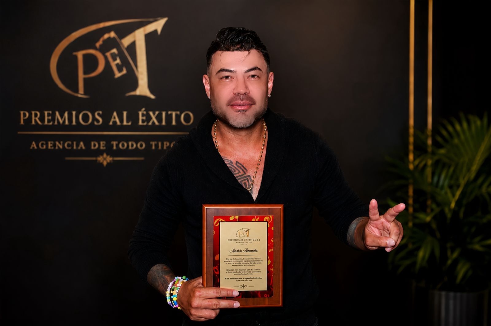 Andrés Amariles recibe reconocimiento en los Premios Nuestro Talento 2026
