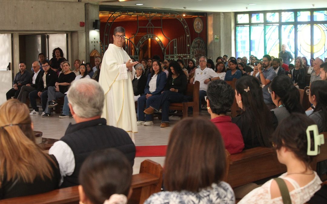 PROFUNDIZAR LA SOLIDARIDAD: EL LLAMADO DEL RECTOR DE LA UCAB A UN MES DE  LOS TERREMOTOS