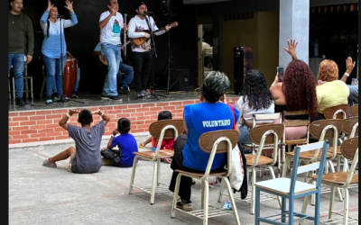 «Aspirinas para el Alma»: El proyecto musical que busca devolver la tranquilidad en los campamentos transitorios