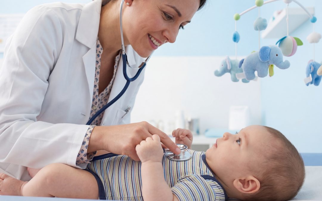Apoyo familiar y guía pediátrica frenan impacto del trauma por sismos en niños