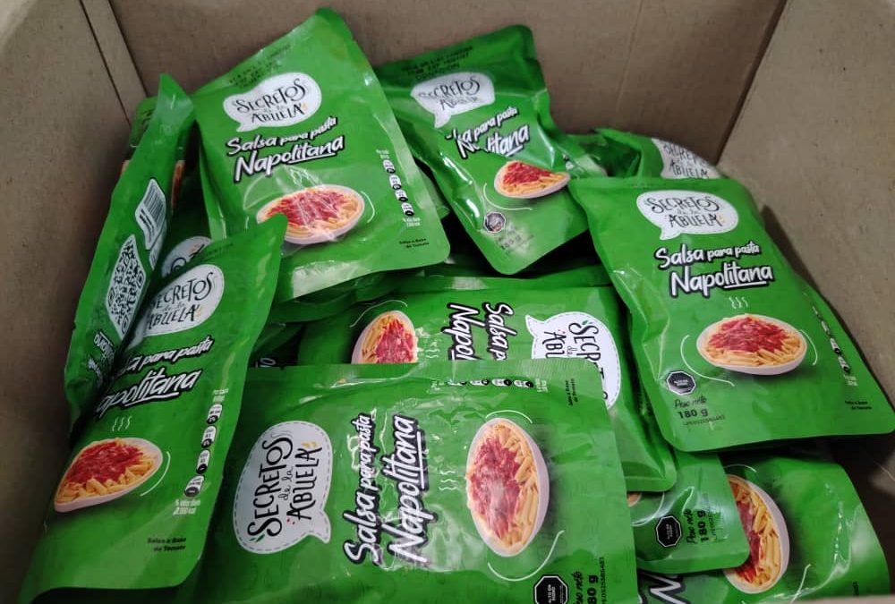 Secretos de la Abuela adelanta producción de su nueva salsa para pastas para domar 60 mil porciones de comida a personas afectadas