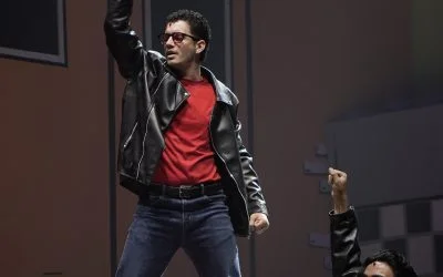 José David hace historia al convertirse en el primer venezolano en interpretar a Kenickie de Vaselina