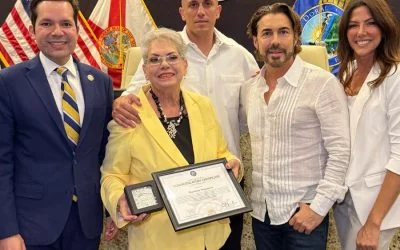 Chef To Go celebra 27 años de trayectoria con reconocimiento de la Ciudad de Doral y la presentación oficial del libro “Las manos de mi Madre”.