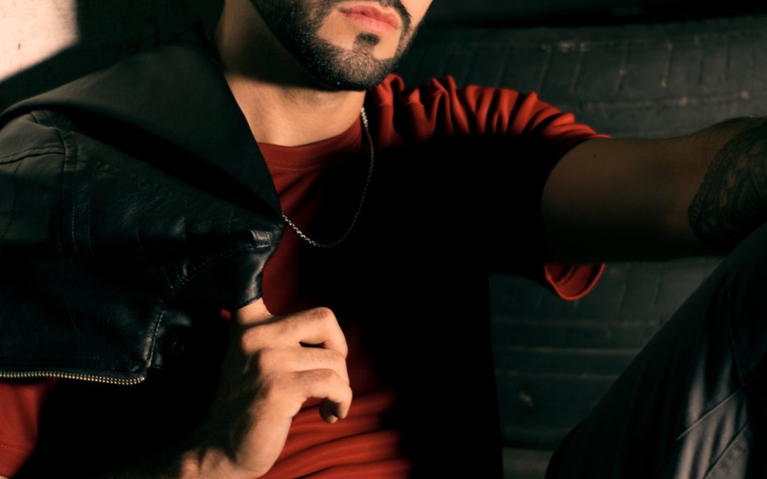 Mixtra presenta su primer capítulo musical con “Manos al Fuego”
