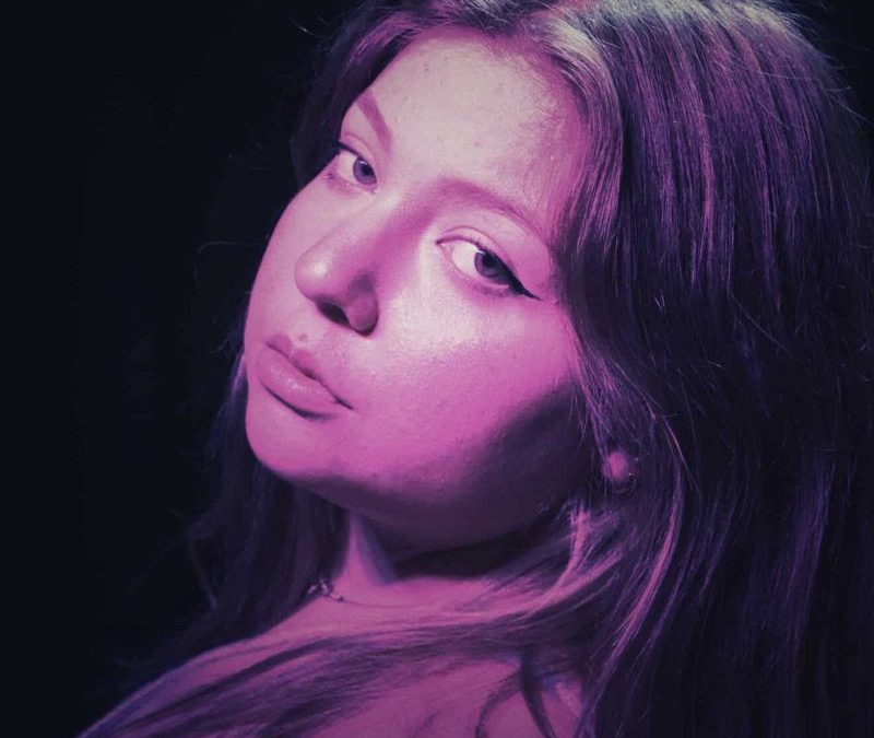 Nuevo pop chileno: Mandi Belén presenta su clip ‘Odio’